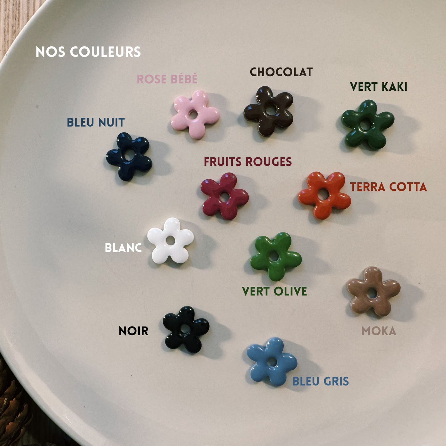 BOUCLES D’OREILLES UNIES (anneaux + charms)